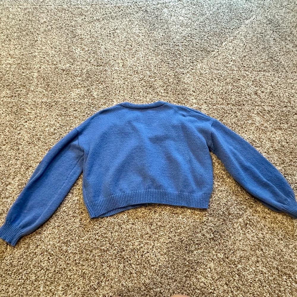 Festive & Fun: Gingerbread Man Cropped Cardigan in Blue - Picture 3 of 3